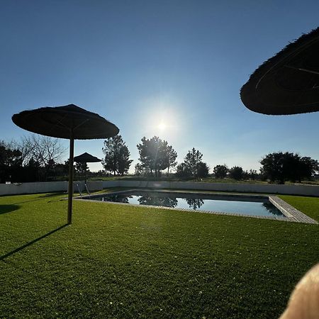 Na Quinta- Alojamento Rural Com Piscina De Agua Salgada Poceirao Eksteriør billede